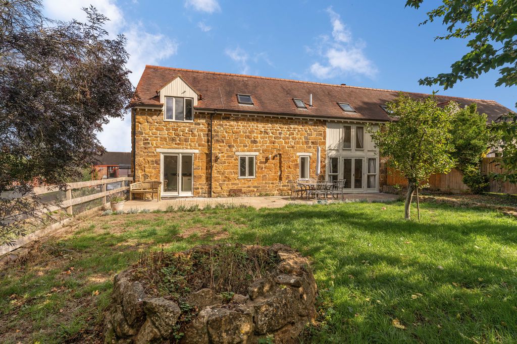 Avon Dassett Road Fenny Compton